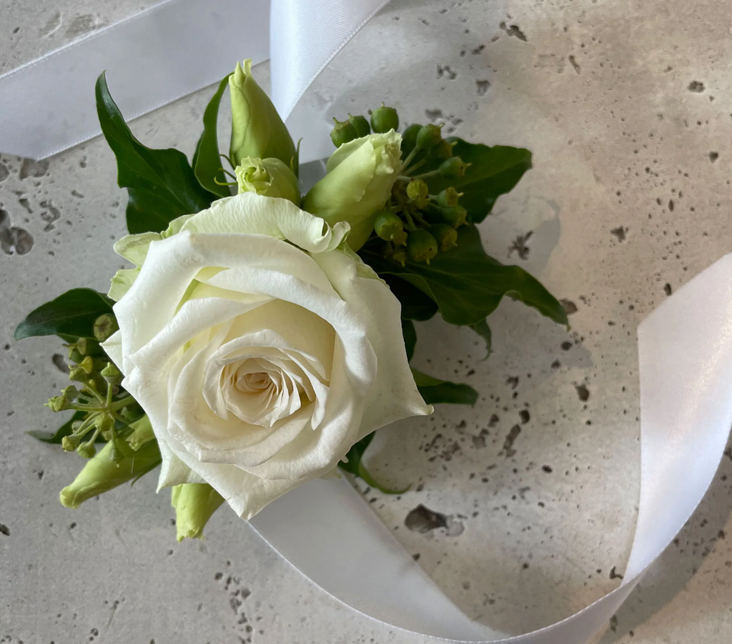 Melbourne Florist Corsage and Buttonhole for Weddings, Graduations, Formals and Special Occasions