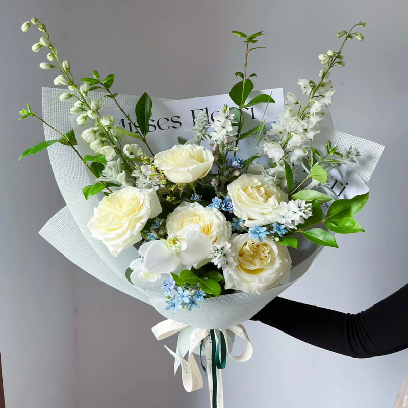 Melbourne florist birthday flowers bouquet with white colors