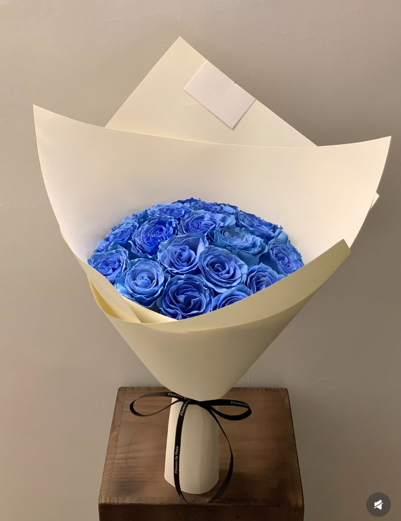 Designer Carnegie Florist in Melbourne blue color roses bouquet
