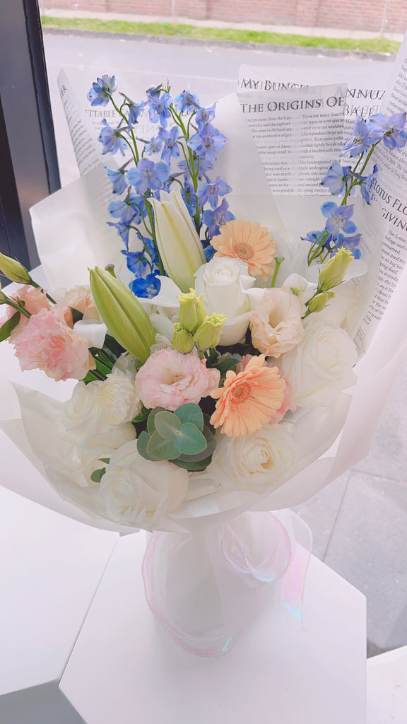 Graduation Flowers in Melbourne Carnegie