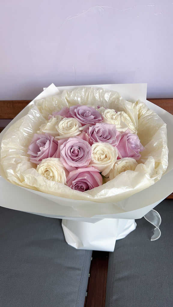 Melbourne Florist Valentine's Day ANNIVERSARY FLOWERS BOUQUET in Carnegie