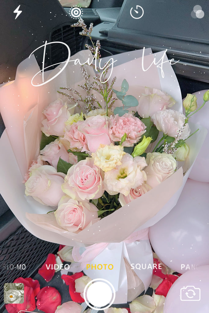 Melbourne Florist Valentine's Day ANNIVERSARY FLOWERS BOUQUET in Carnegie