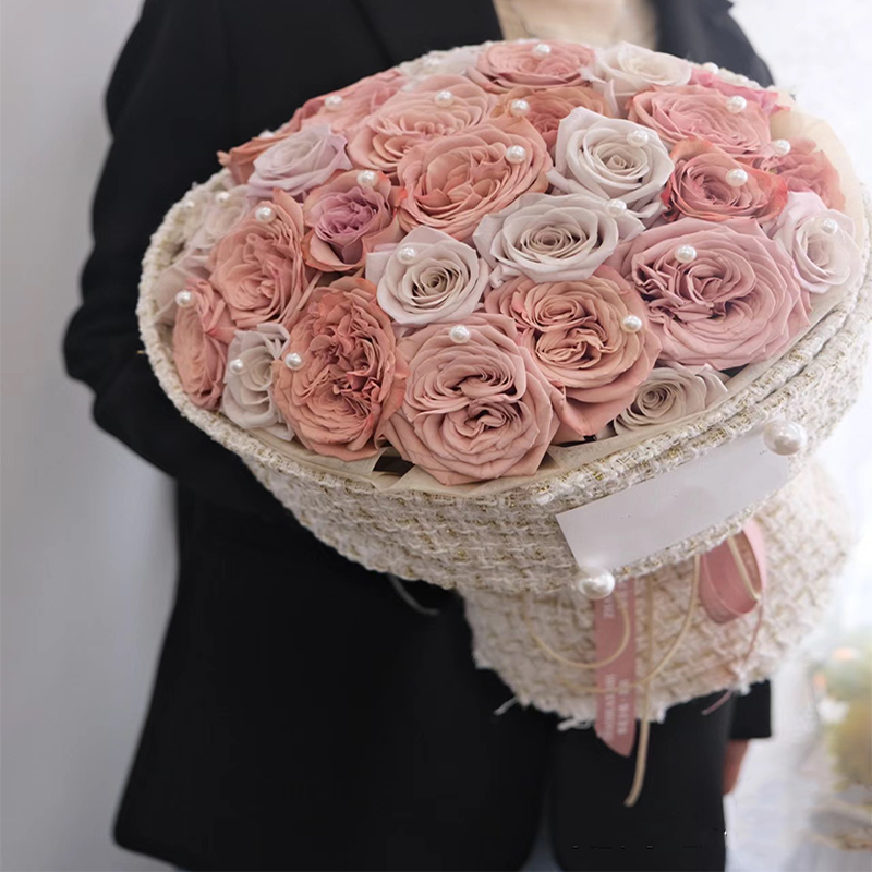 Melbourne Florist Valentine's Day ANNIVERSARY FLOWERS BOUQUET in Carnegie