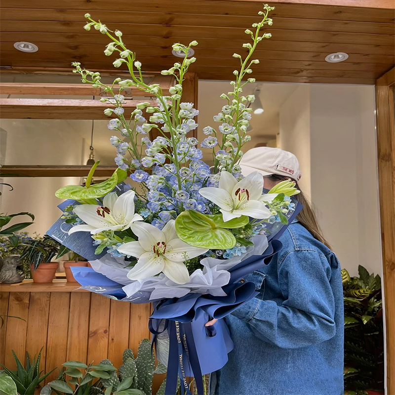 Graduation Flowers in Melbourne Carnegie