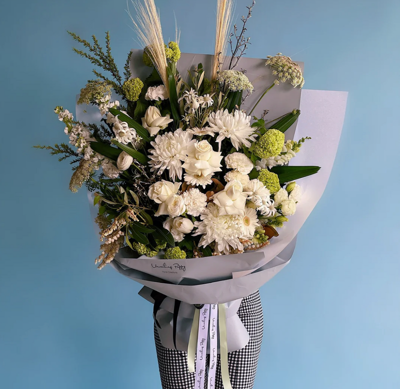 White with green color bouquet in Carnegie Florist