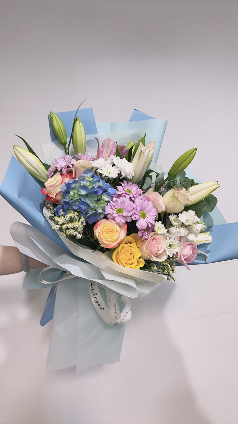 Melbourne florist  birthday flowers bouquet with bright colors