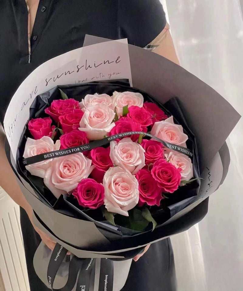 Melbourne Florist Valentine's Day ANNIVERSARY FLOWERS BOUQUET in Carnegie